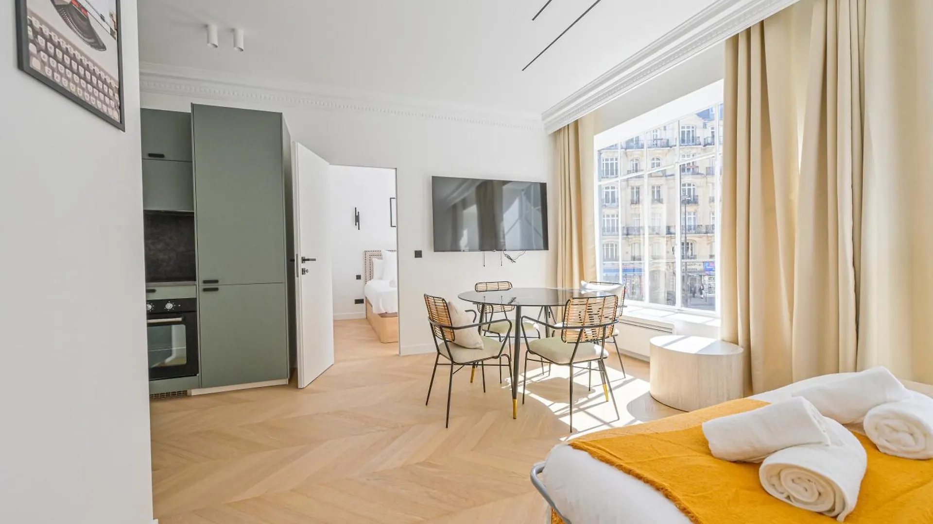 Lovely & Exclusive Parisian Flat 0*, Paris